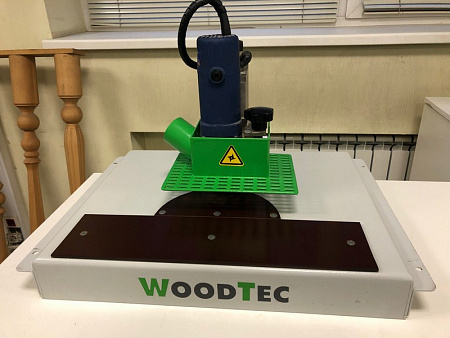 Станок фрезерный для снятия свесов кромочных материалов по пласти WoodTec D2 в Новосибирске - rodan.ru