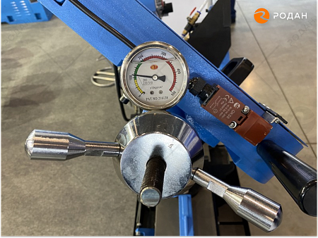 Ленточнопильный станок для резки металла MetalTec BS 228 FH