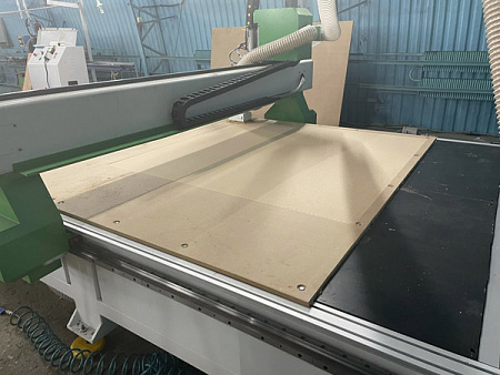 Станок фрезерный с ЧПУ Woodtec H-2040C P2
