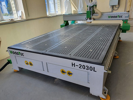 Фрезерный станок с ЧПУ по дереву WoodTec H 2030L