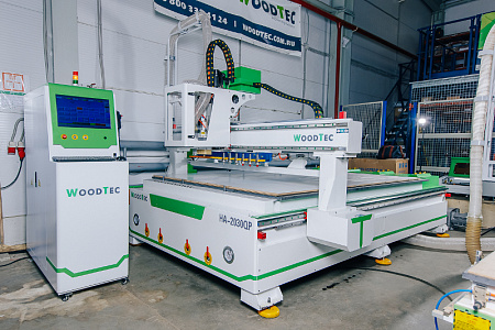 Фрезерно-гравировальный станок с ЧПУ WoodTec HA-2030 QP